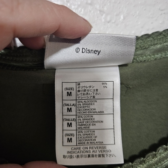 Disneyland Resort 3/4 length top size medium - Picture 6 of 14